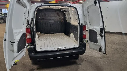 Peugeot Partner photo-13